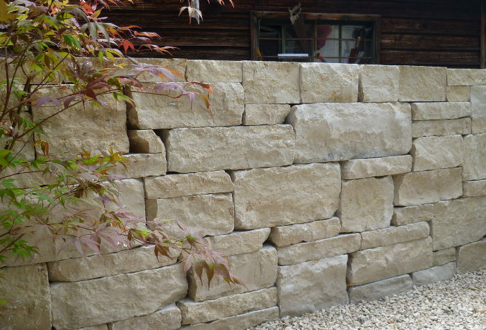Natursteinarbeit: Rebmauer Nähe Ammersees